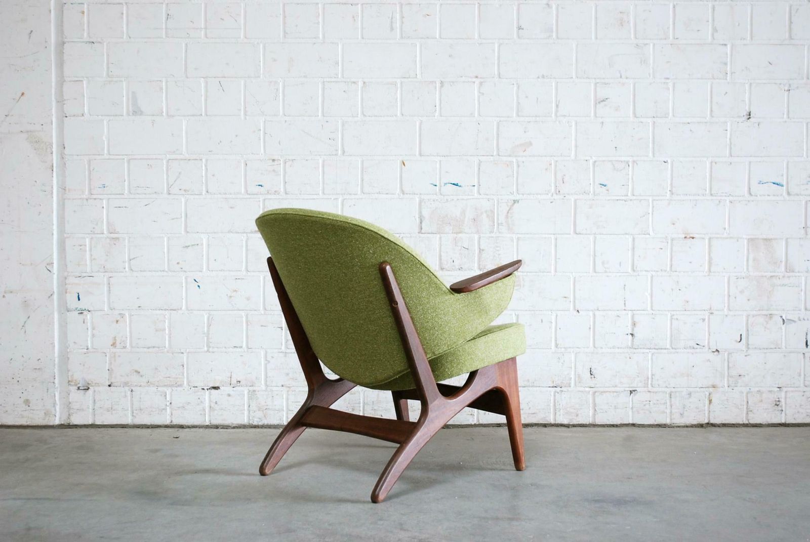 photo buy Carl Edward Matthes Modell 33 Pair Of Easy Lounge Chair, 1960s