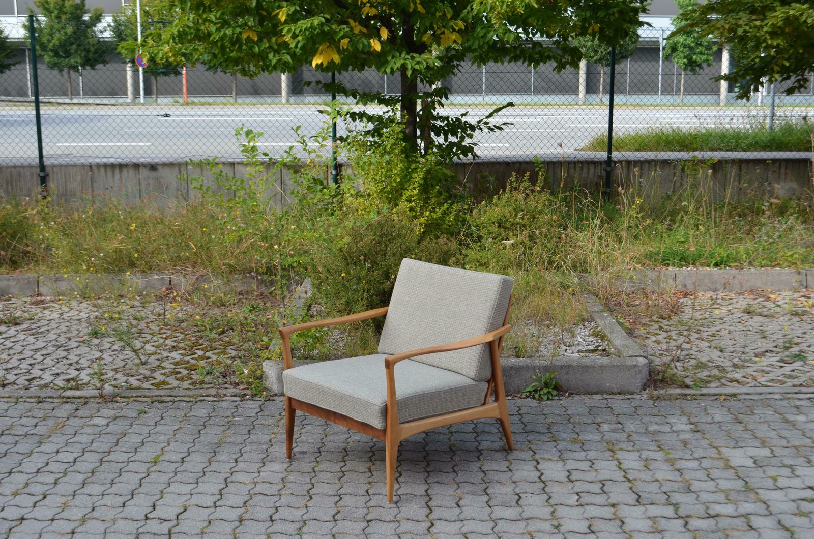 photo furniture Wilhelm Knoll Antimott Walnut Mid Century Armchair Grey Wool