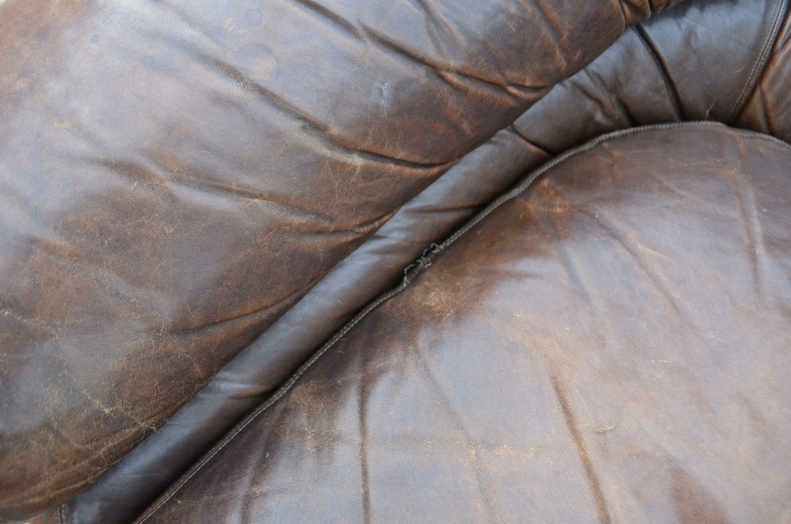 7412.0 Zanotta Model Straccio De Pas, D''Urbino, Lomazzi Original Lounge Leather Chair photo