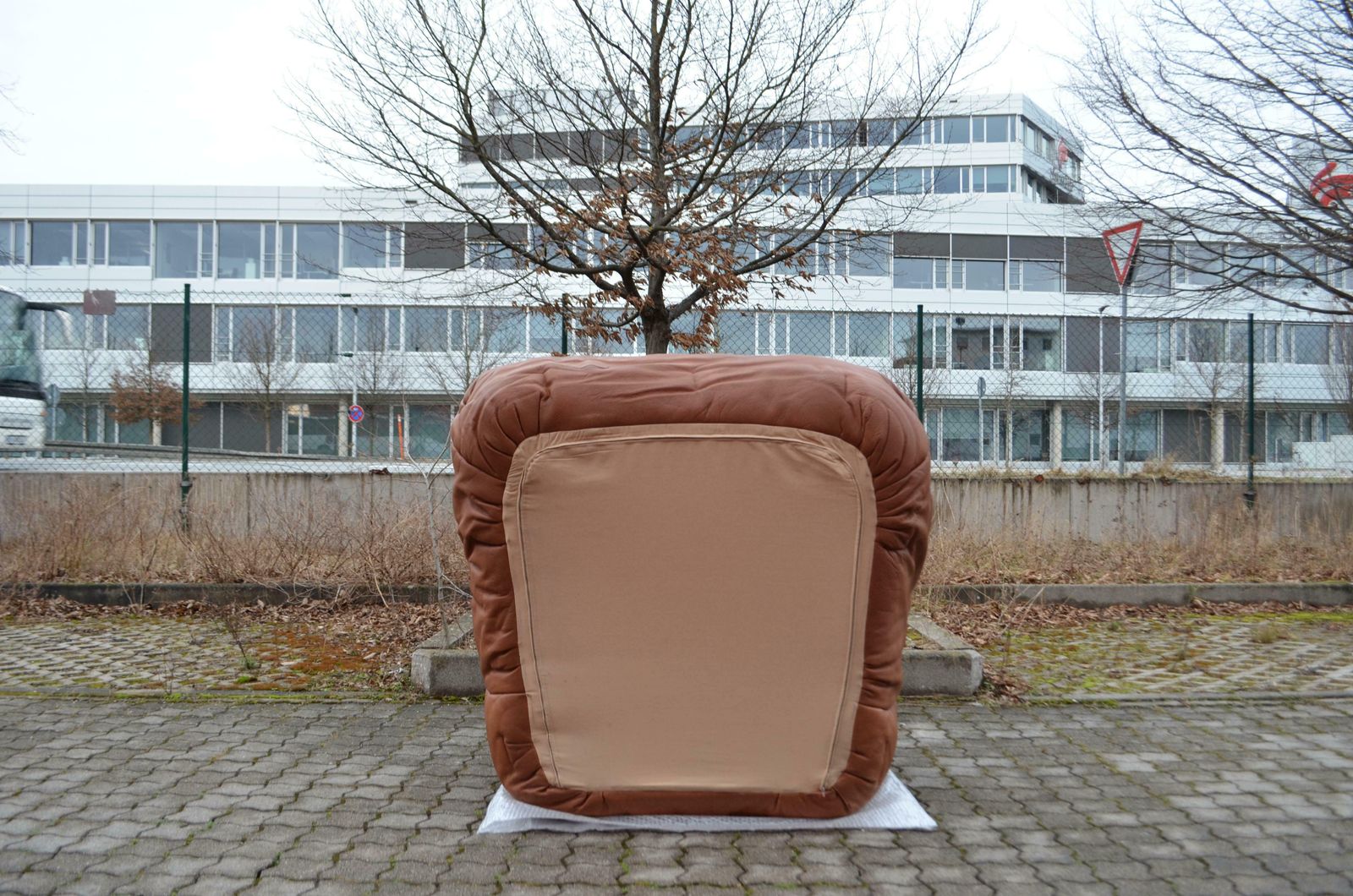 Roche Bobois Hans Hopfer Vintage Informel Cognac Aniline Leather Lounge Chair photo vinterior