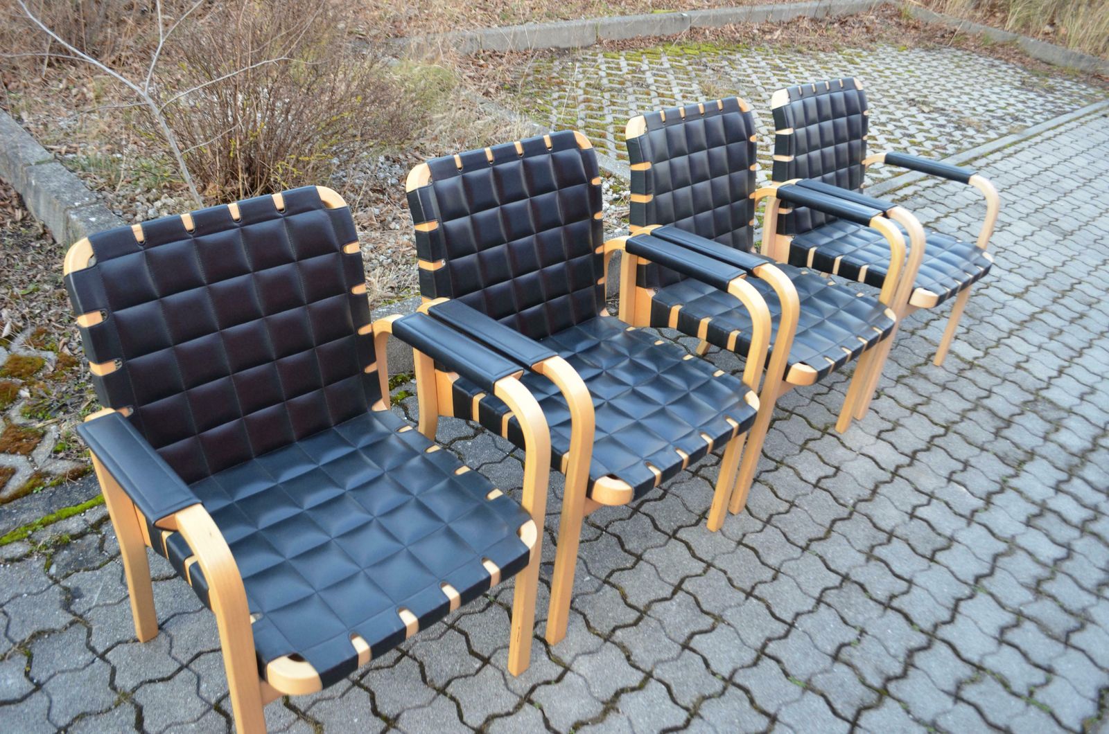 Alvar Aalto For Artek Model 45 Armchair Chair Black Leather 1 Of 4 photo 3172.0