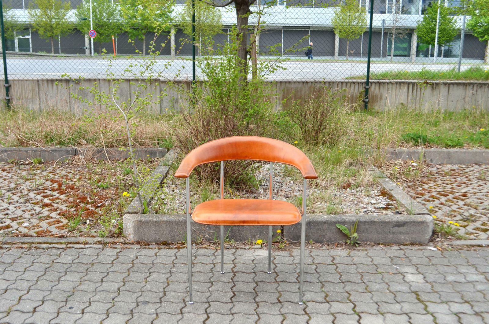 Fasem Vintage Cognac Vegetal Leather Chair P40 By Vegni & Gualtierotti photo for sale