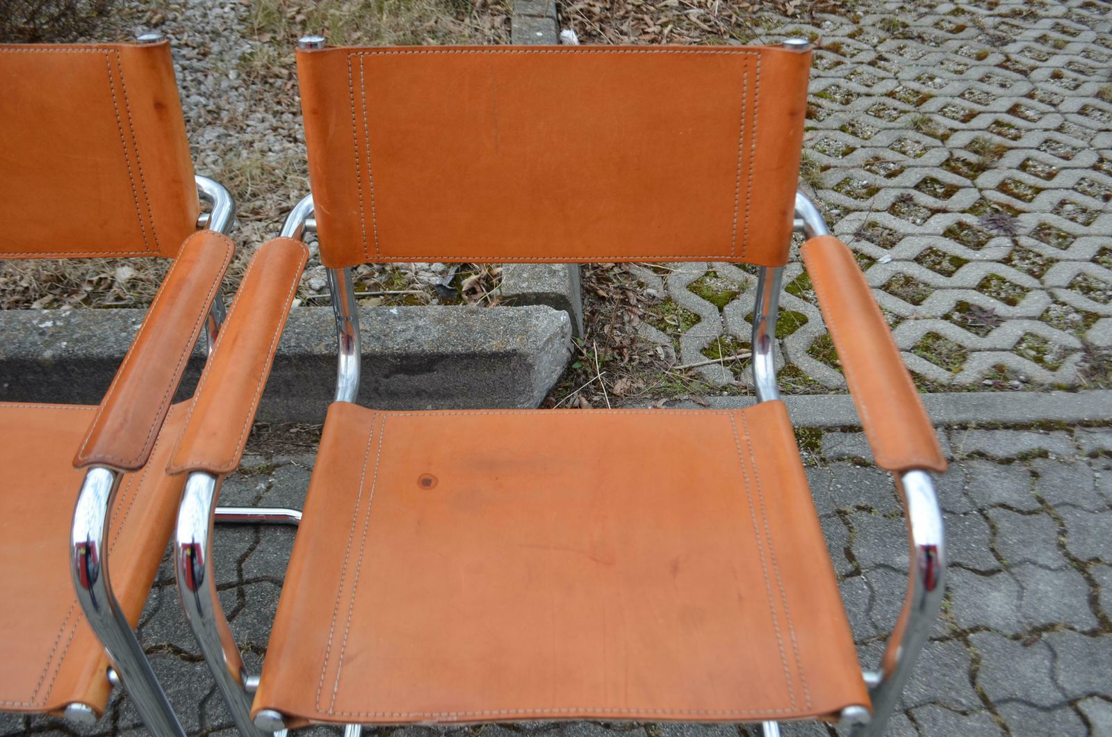 photo buy Vintage Italy Cognac Vegetal Leather Dining Chairs Armchairs Cantilever Set Of 4