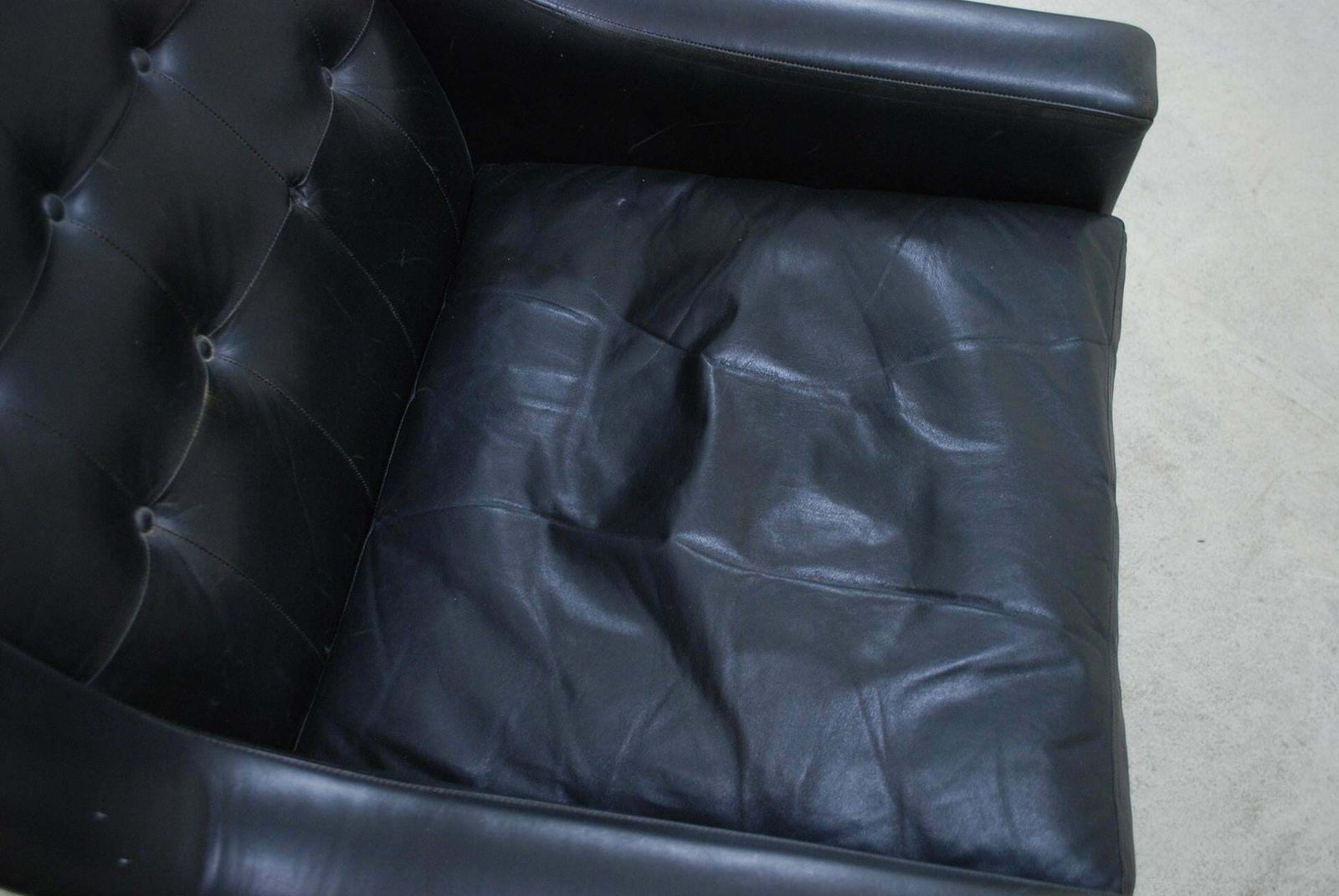 Furniture Vejen Polster Mobelfabrik Papa Bear Wingback Black Leather Lounge Chair photo
