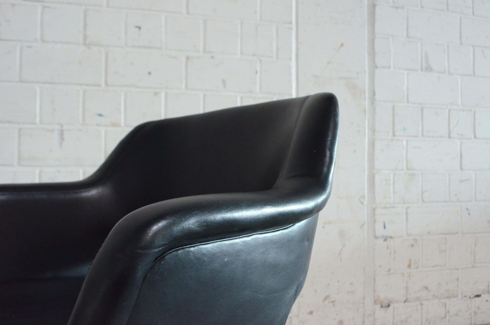 Olli Mannermaa 3 Leather Kilta Chair By Eugen Schmidt & Cassina Martela photo 1904.0