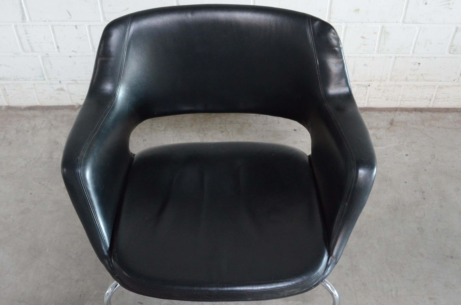 photo vintage Olli Mannermaa 3 Leather Kilta Chair By Eugen Schmidt & Cassina Martela