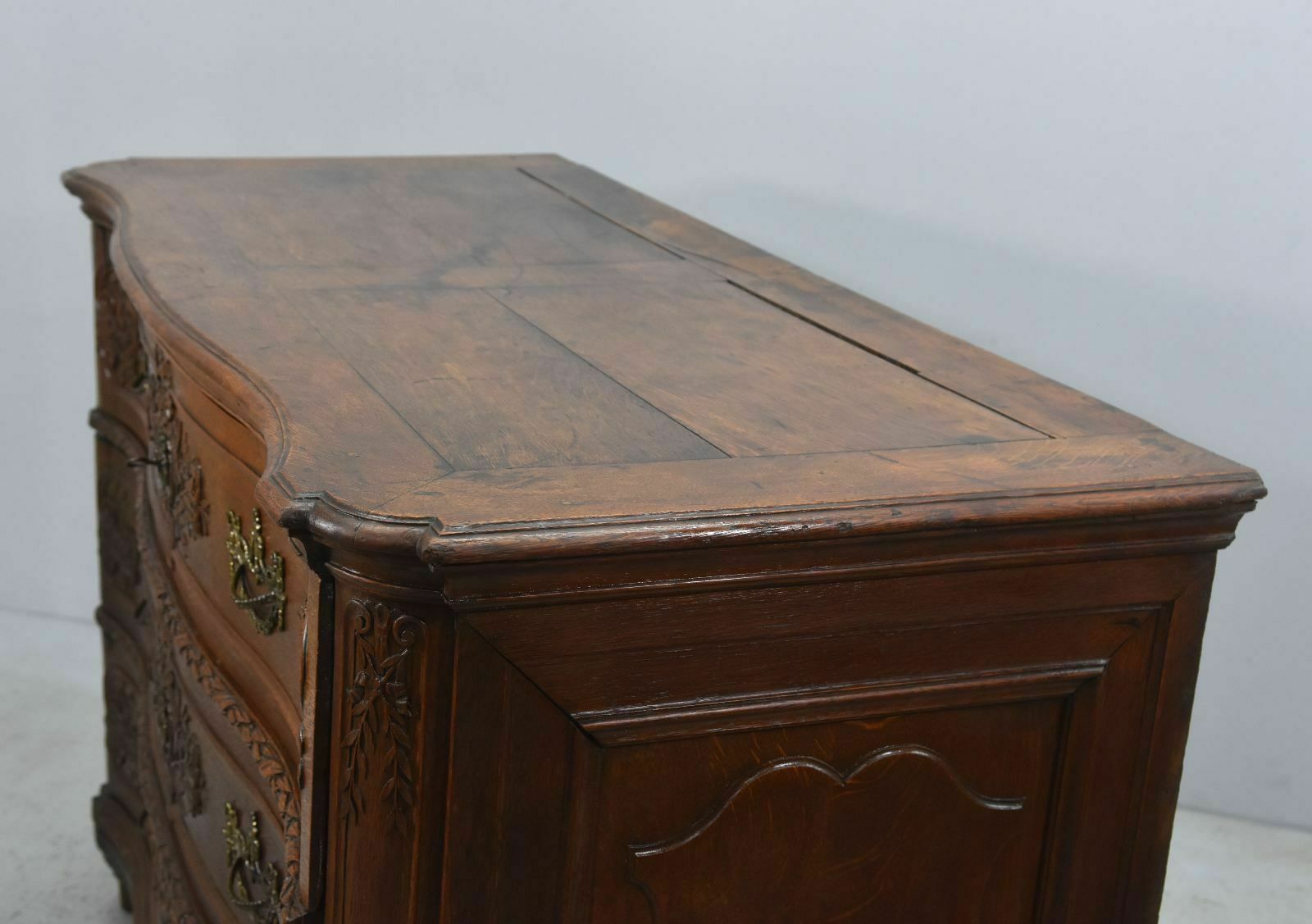 photo for sale Liège Chest Of Drawers In Louis XVI Oak, 18th Century