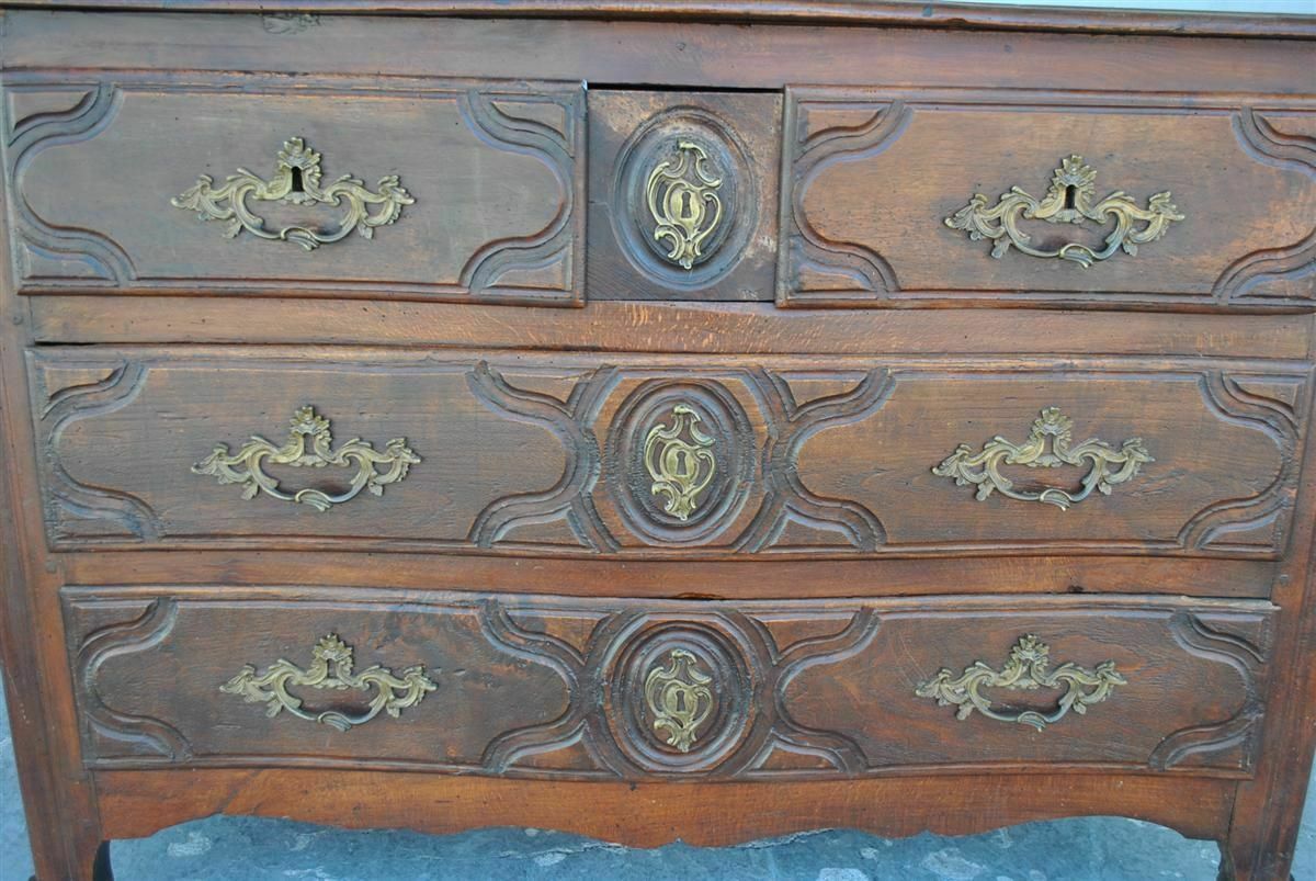 Curved Beech Chest Of Drawers, 18th Century photo vinterior