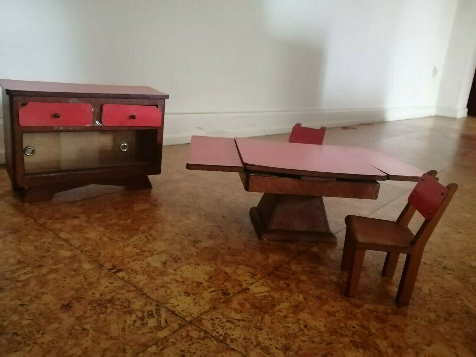 Set Of Miniature Kitchen From The 60s. In Wood, Glass And Formica. Very Rare photo Home Decor