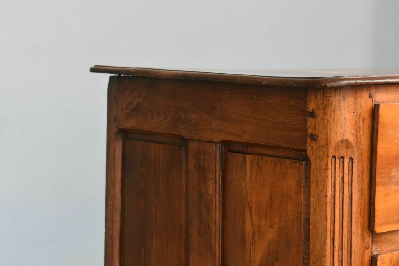 photo furniture Rustic Walnut Chest Of 18th, 1700s