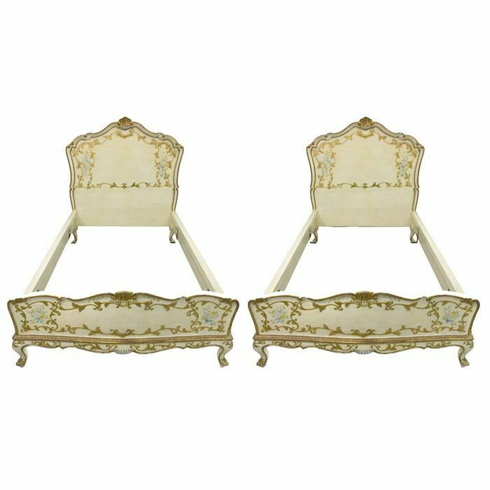 Green Venetian Gold Lacquered Beds, 1900 Period (Pair)
