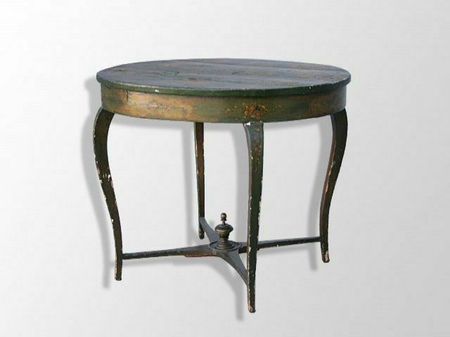Early 19th Century Pedestal Table Decorated In Martin Varnish