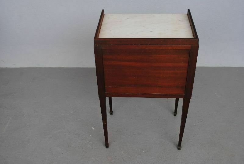 Late 18th Century Mahogany Bedside Table photo 864.0