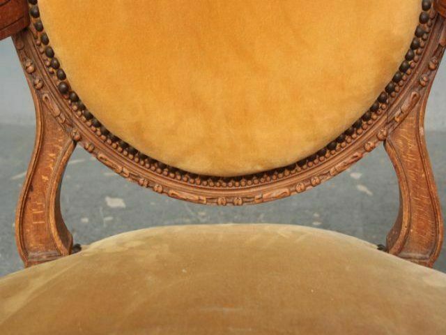 1350.0 Louis XVI Velvet Beech Armchairs (Pair) photo