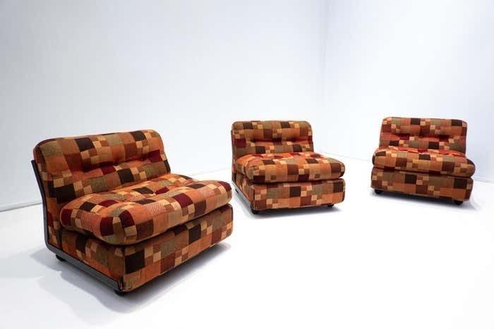 Mid Century Modern Set Of 3 "Amanta" Armchairs By Mario Bellini, 1960s photo vintage