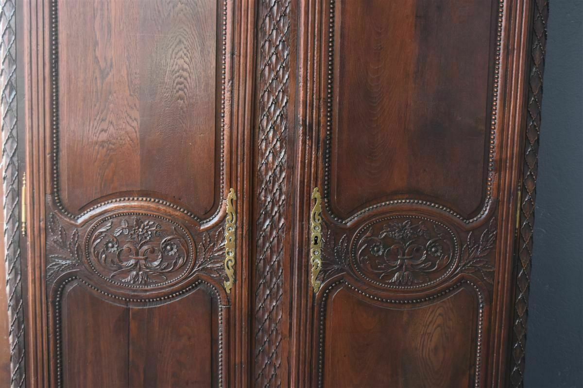 photo for sale 18th Century Oak Wedding Wardrobe