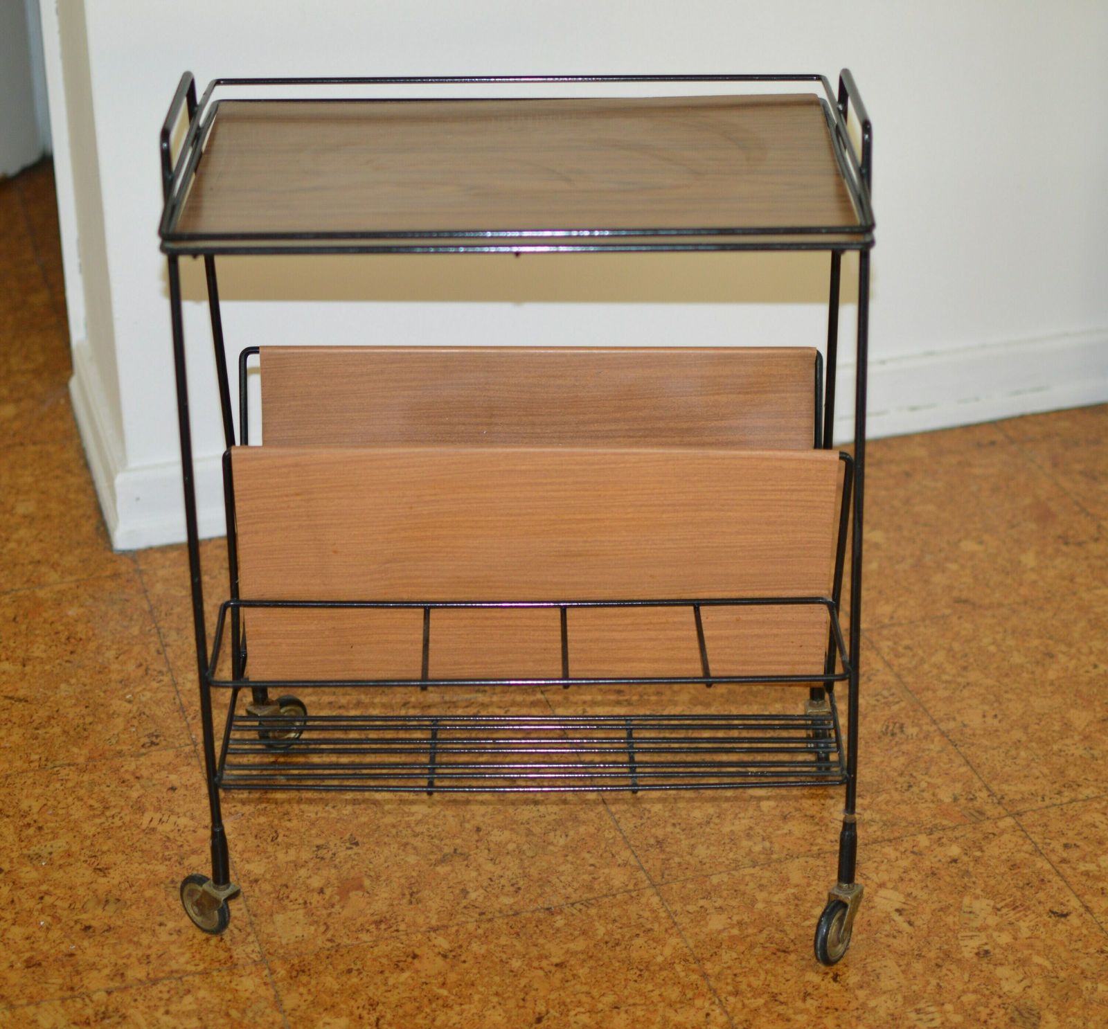 Wicker Magazine Rack / Vintage Magazine Holder / Sweet Vintage photo buy