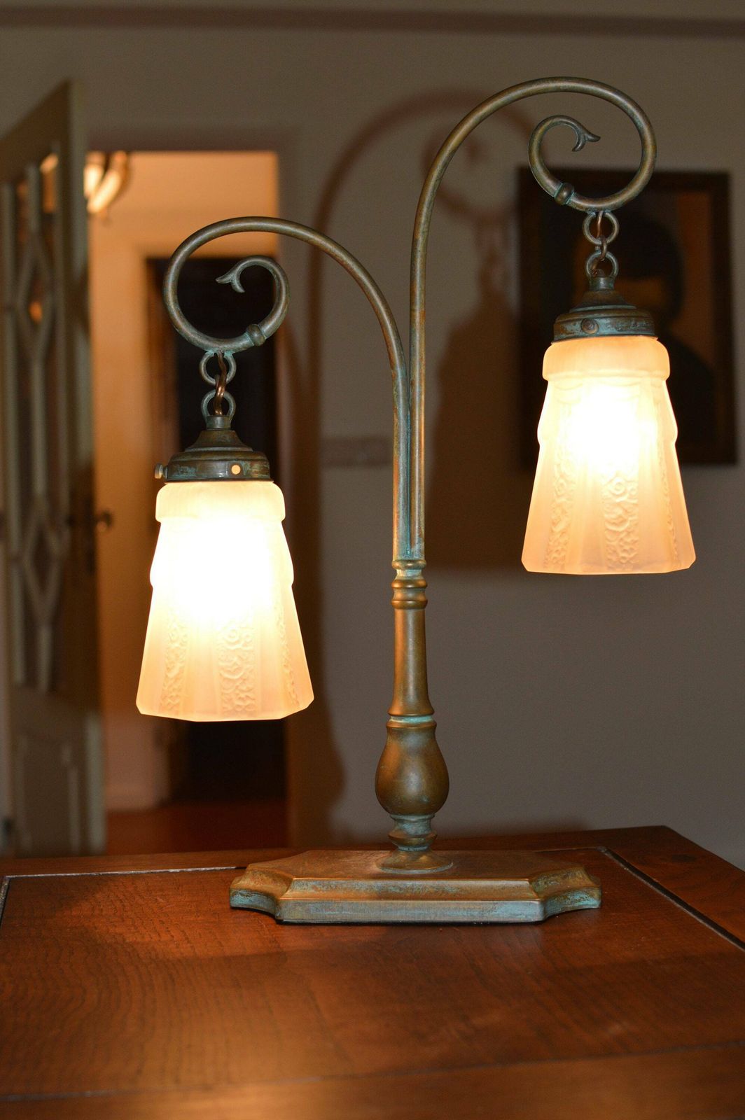Vintage Art Deco Table Lamp. Art Nouveau Table Lamp photo Lighting