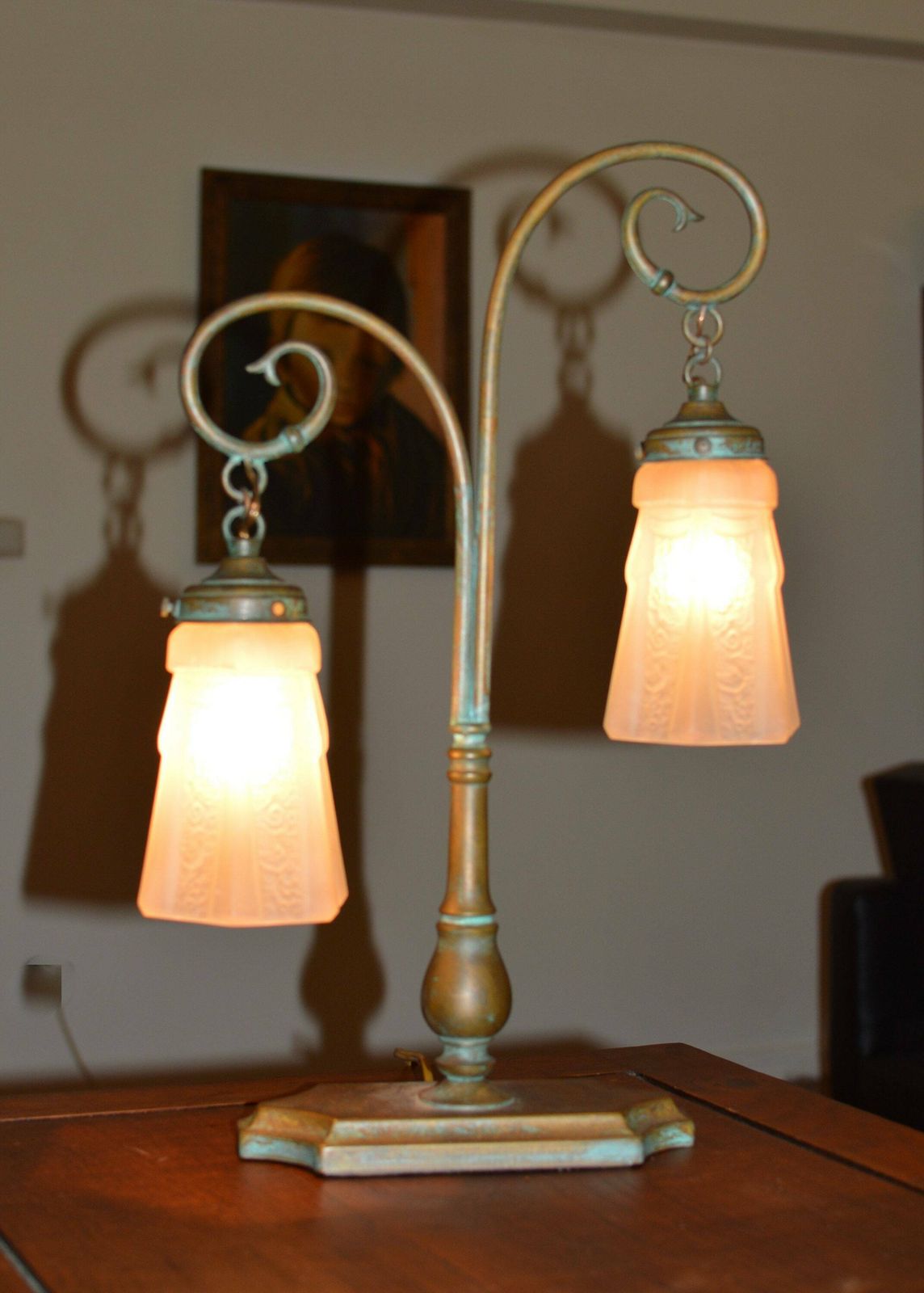 Vintage Art Deco Table Lamp. Art Nouveau Table Lamp photo vinterior