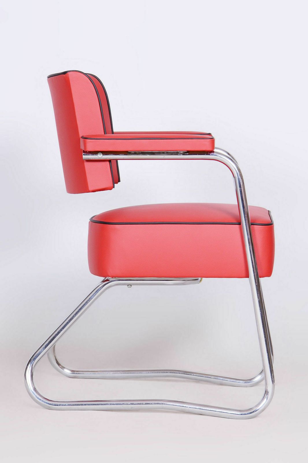 Restored Bauhaus Armchair, Mauser, Gilbert Rohde, Chrome, High Quality Leather, Newly Reupholstered ,Germany, 1930s photo 1300.0