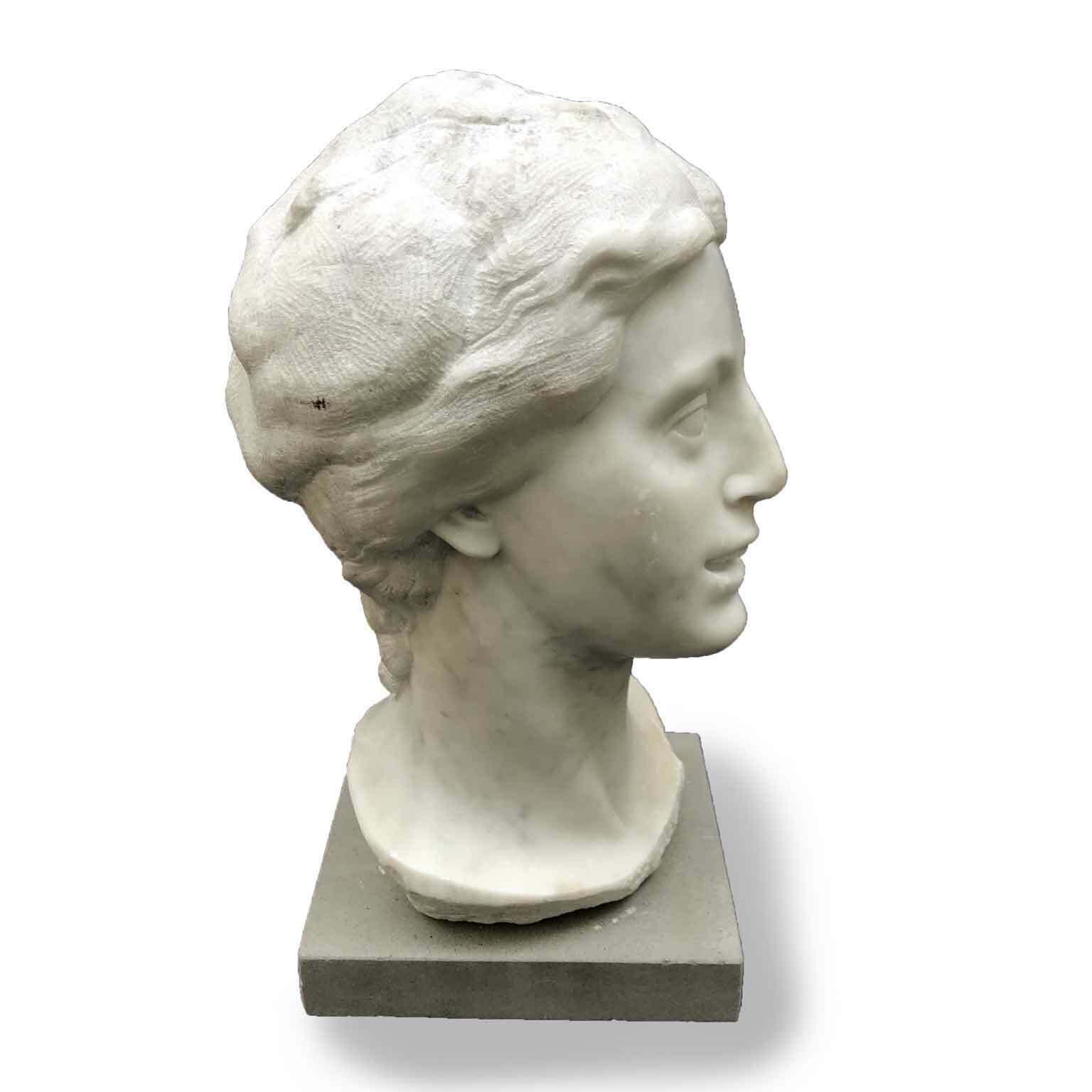 Aurelio Bossi Bust Of A Woman In White Marble photo vinterior