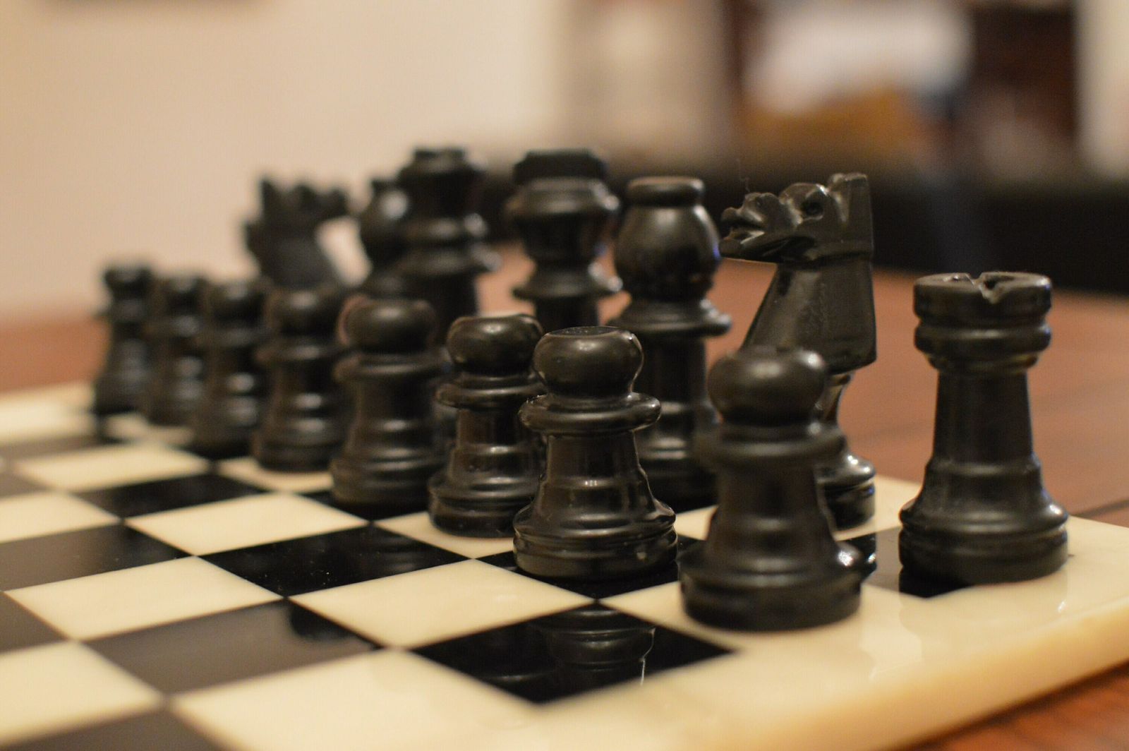 photo for sale Vintage Alabaster Chess Set Hand Carved In Italy  Never Used