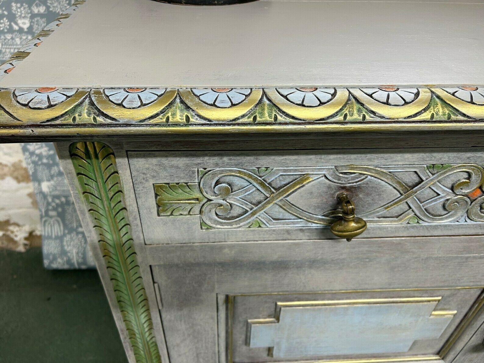 photo furniture Antique Indian Sideboard, 1920s