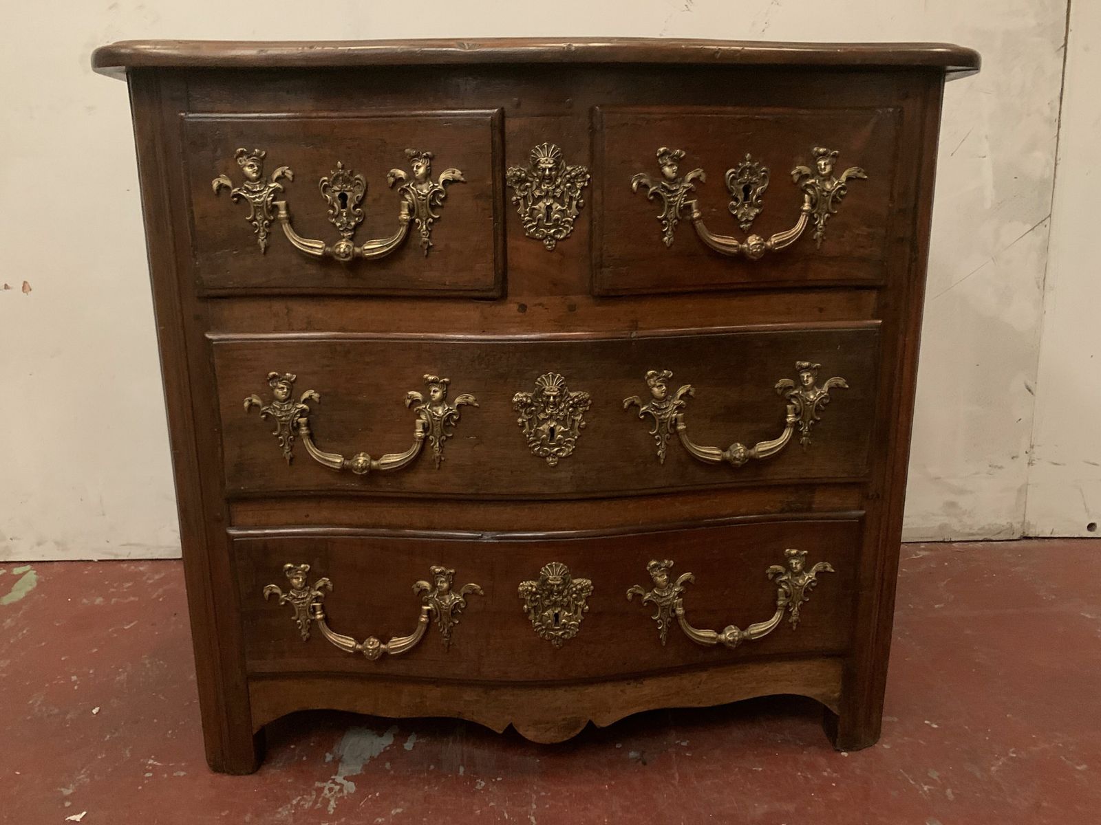 Provincial Chest Of Drawers In Solid Walnut XVIII Century