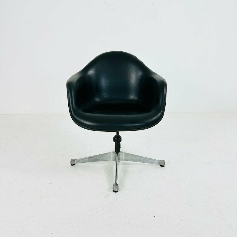 Fiberglass Swivel Chairs By Ray & Charles Eames For Herman Miller, 1960s photo furniture