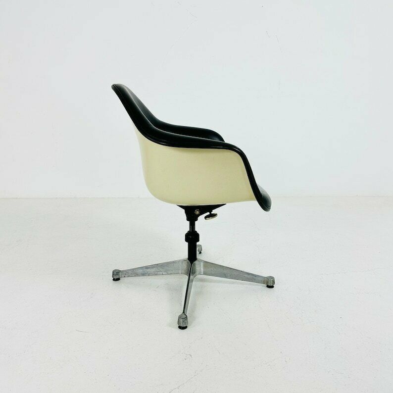 Fiberglass Swivel Chairs By Ray & Charles Eames For Herman Miller, 1960s photo buy