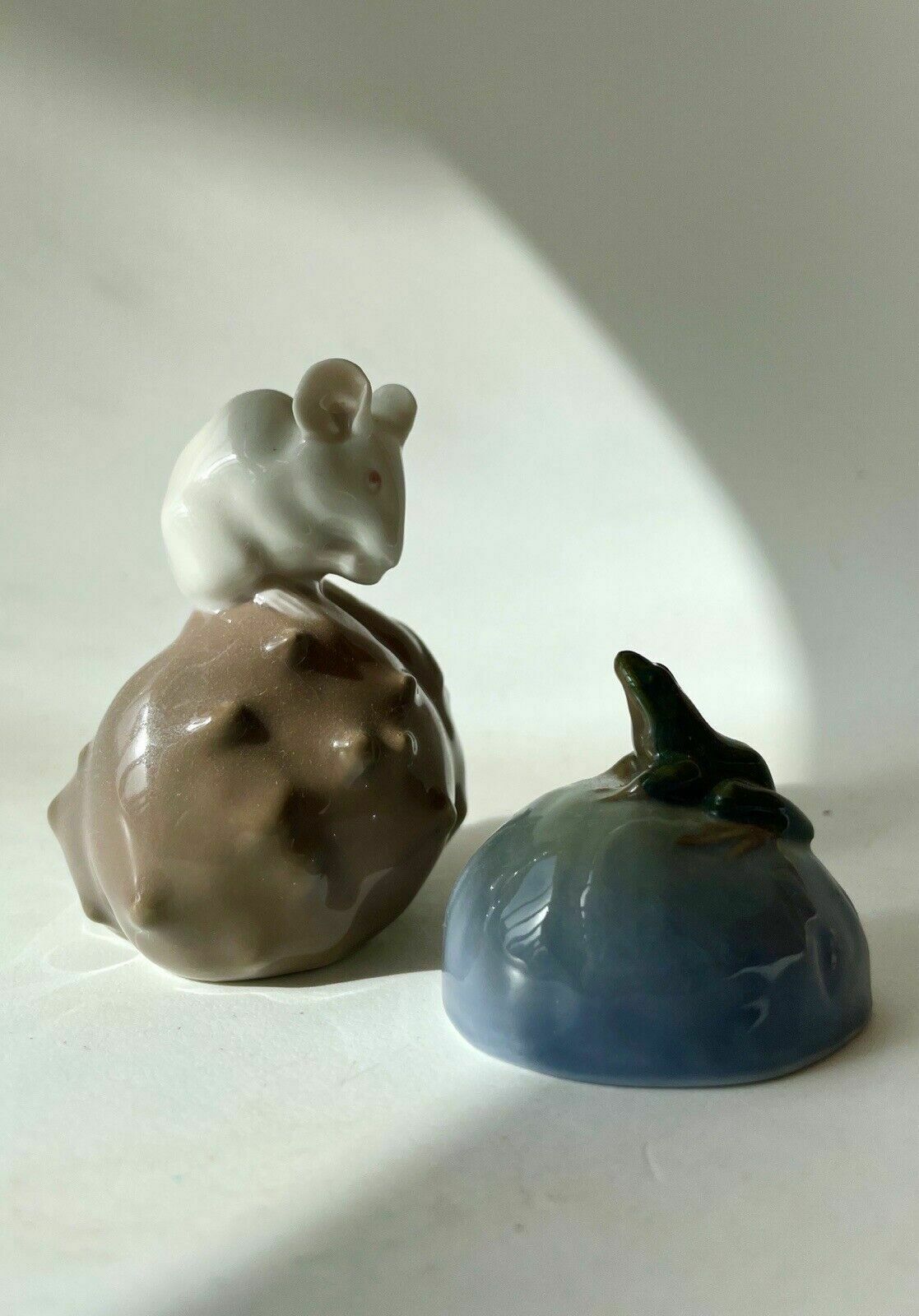 100.0 Royal Copenhagen Porcelain White Mouse On A Chestnut & Frog On A Stone Figurines photo