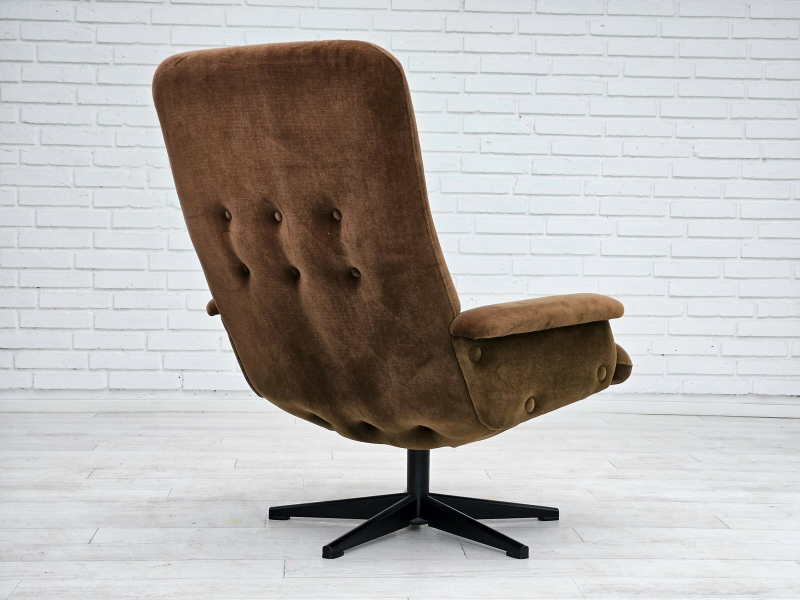Meubels Vintage Scandinavische Draaifauteuil, Jaren 1970, Velours, Ongerestaureerde Staat. photo