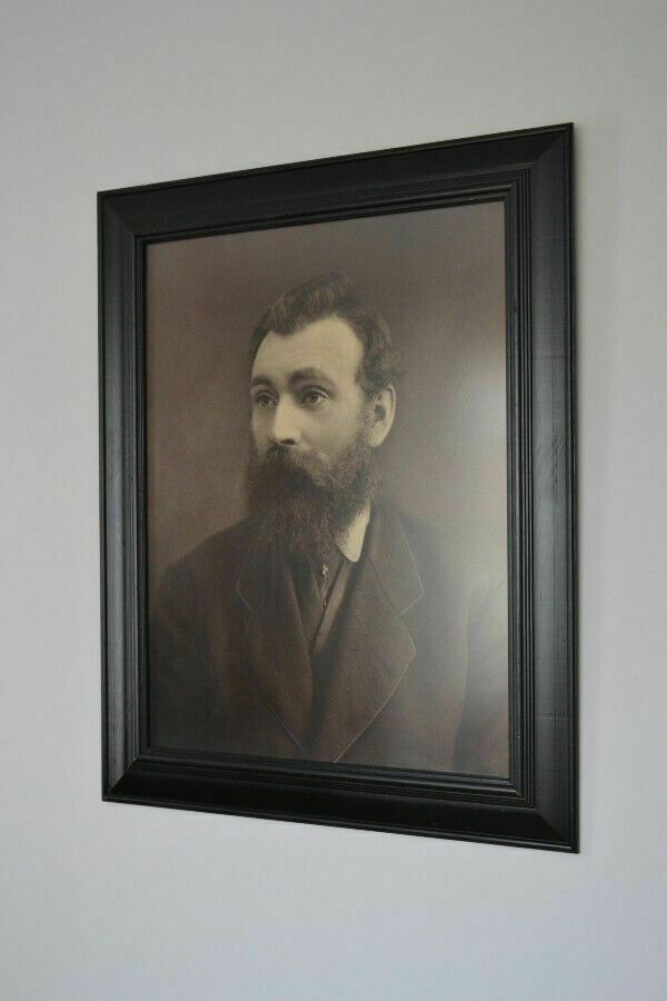 Original Victorian Photograph Of A Bearded Gentleman