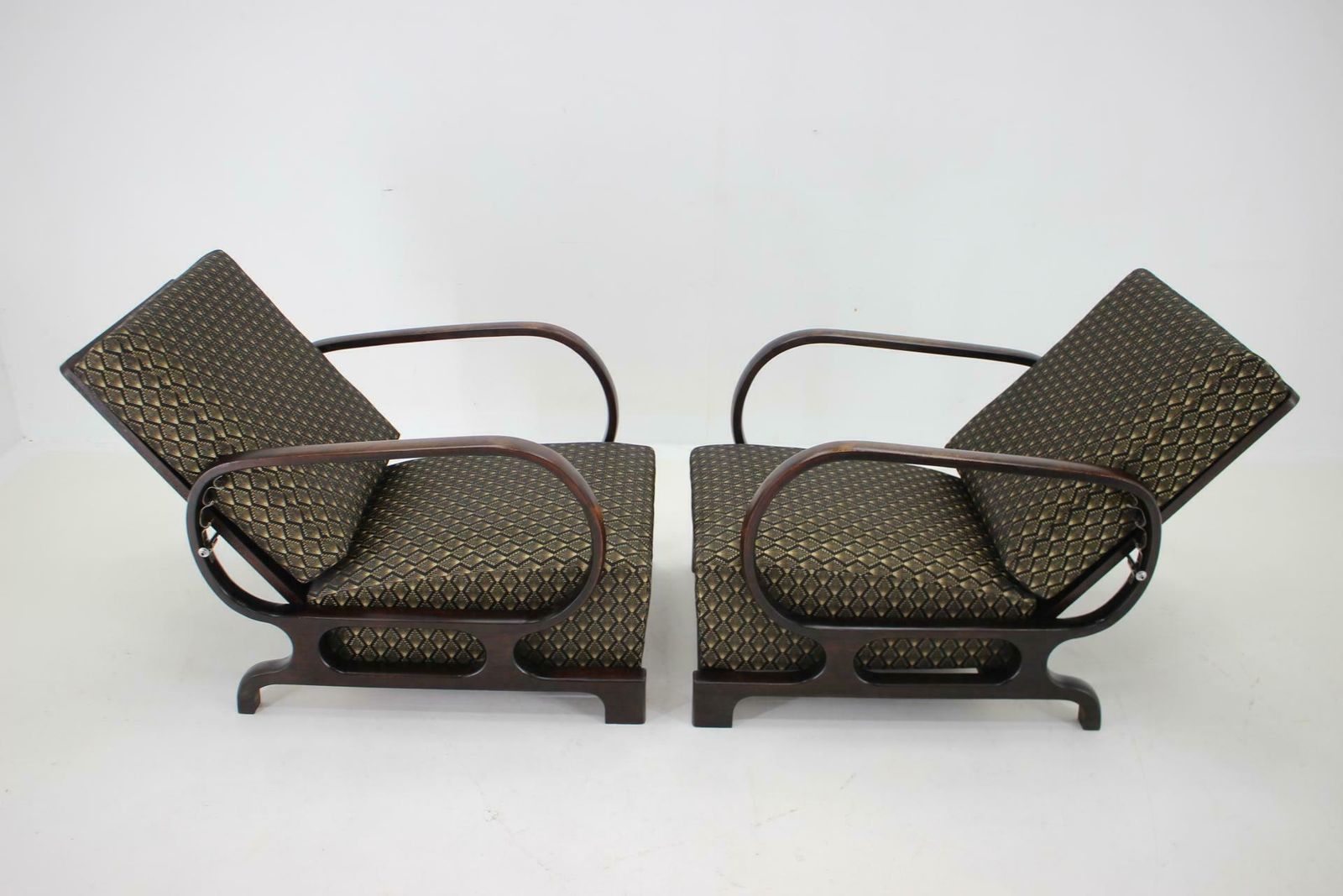 1930s Pair Of Rare Restored Art Deco Adjustable Armchairs, Czechoslovakia photo vinterior