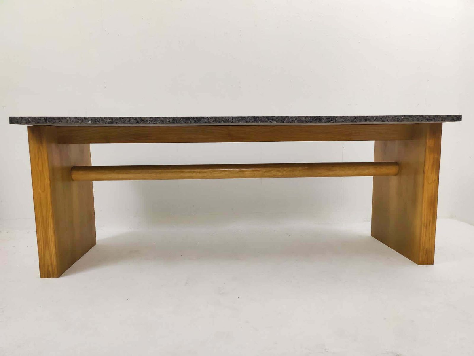 photo vinterior Console Model ''Valmarana'' By Carlo Scarpa For Simon, Ash And Granite, Italy 1972