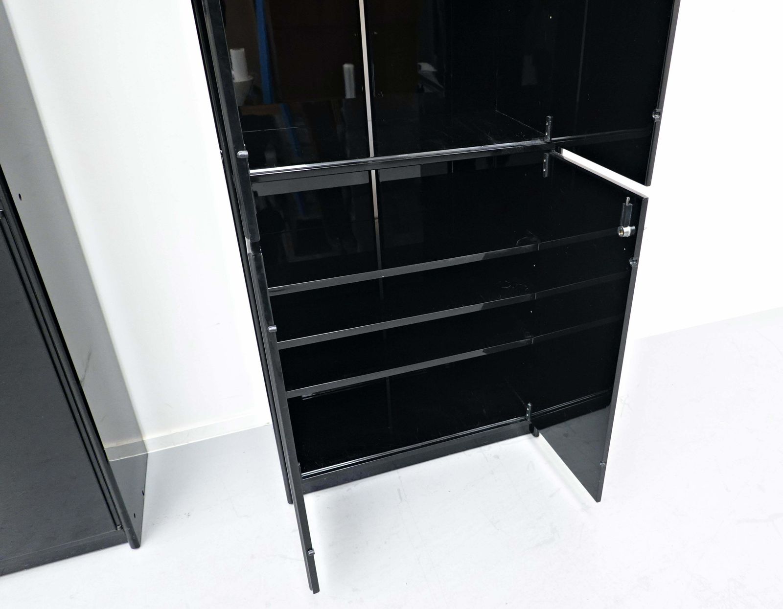 Italian "Olinto" Bookcase By Kazuhide Takahama, B&B, Mid Century Modern, 1960s photo vintage