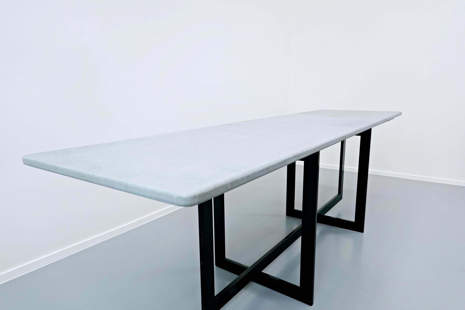 Mid Century Modern "Jonathan" Table By Francesco Soro For Icf In Pietra Serena photo Furniture