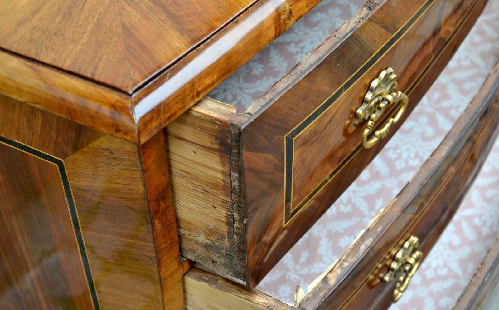 18th Century German Marquetry Chest Of Drawers photo 6580.0