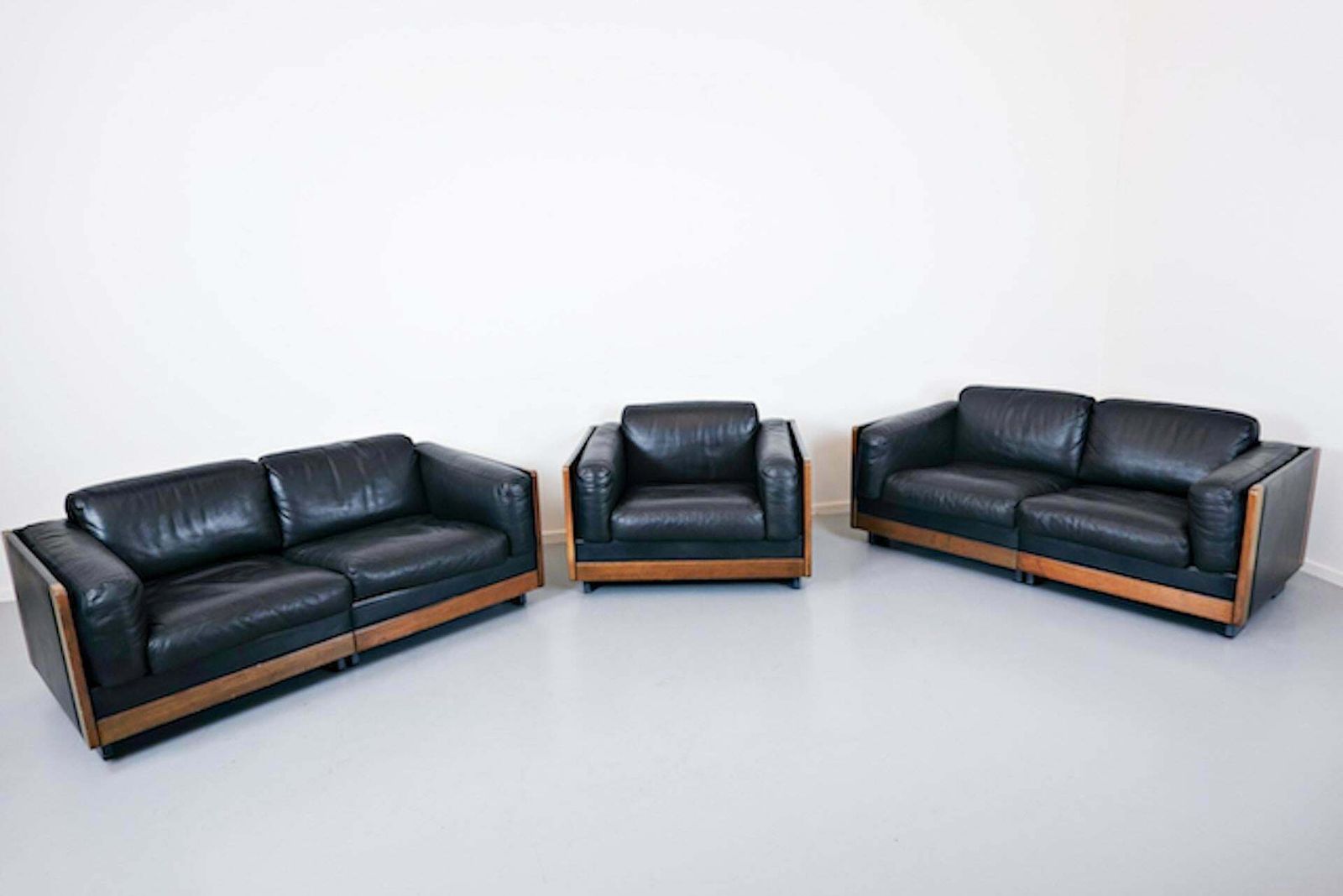 Armchair Model "920" By Afra & Tobia Scarpa For Cassina, Black Leather, 1960s photo for sale
