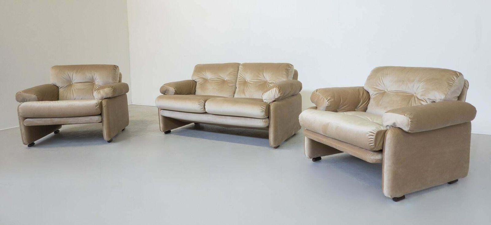 Mid Century Modern Two Seater Coronado Sofa By Tobia & Afra Scarpa, Italy, 1960s photo Furniture