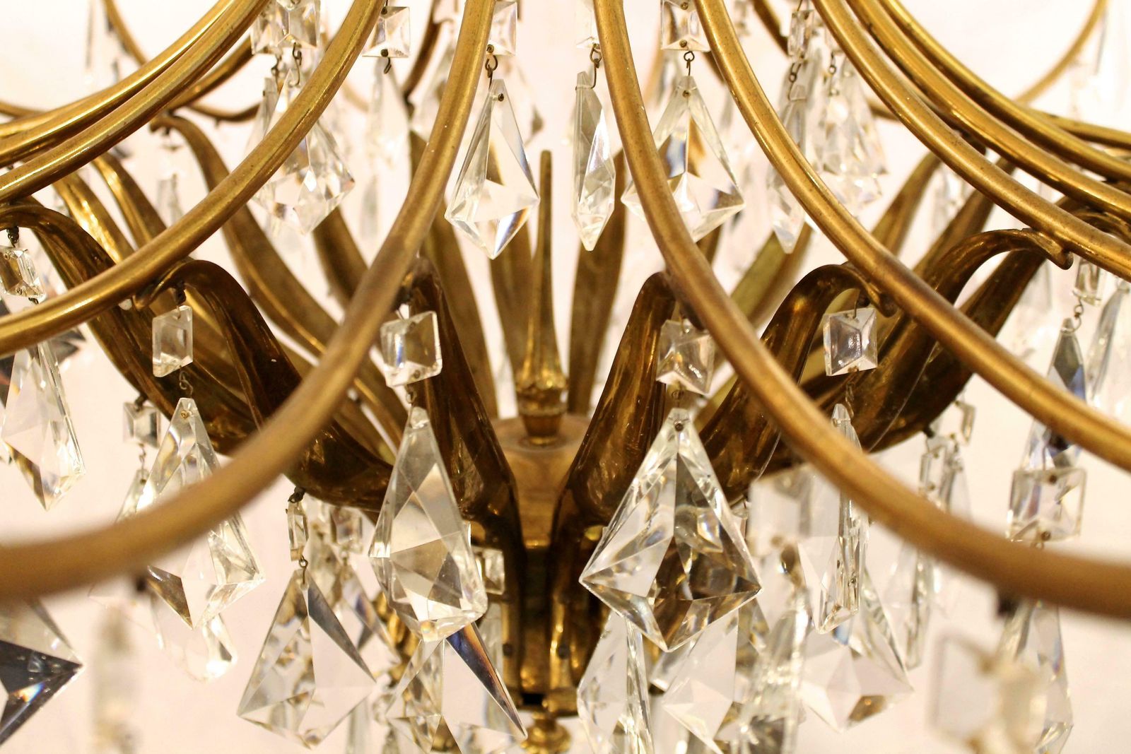 1950s Pendant Chandelier In Giltbronze By Italian Designer Oscar Torlasco photo furniture