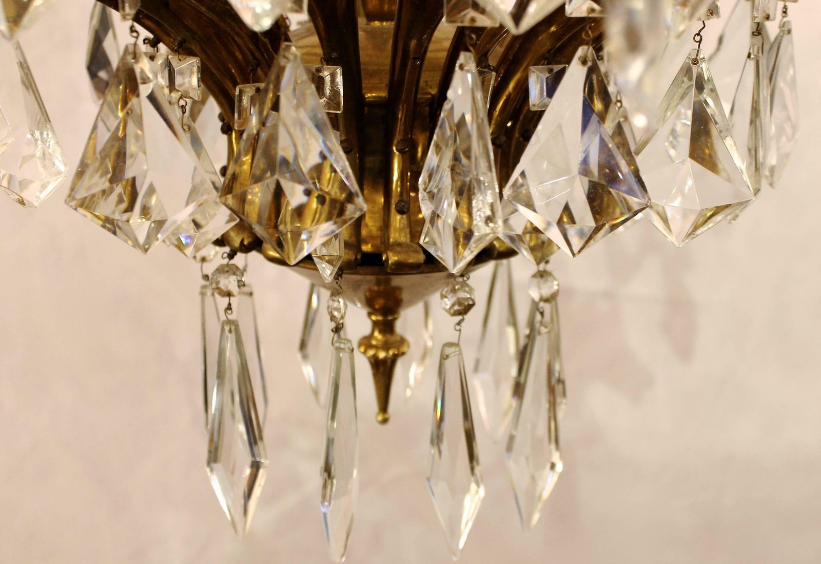 1950s Pendant Chandelier In Giltbronze By Italian Designer Oscar Torlasco photo for sale