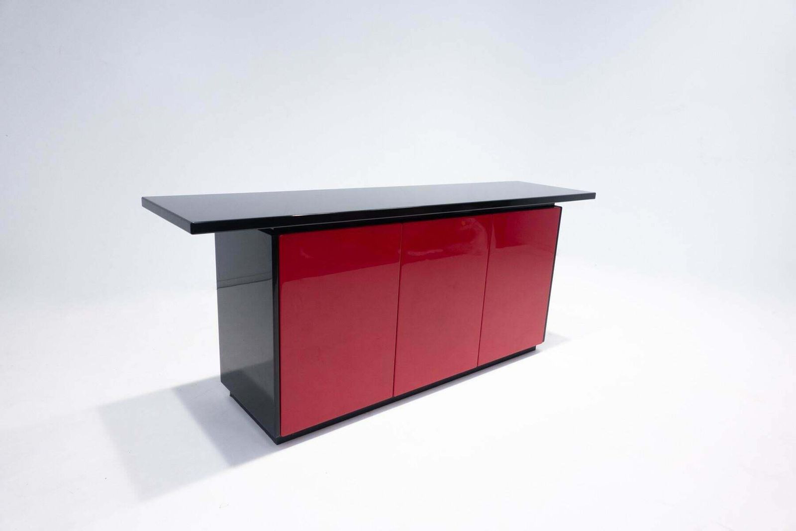 photo furniture Mid Century Modern Lacquered Sideboard, Red And Black, Italy, 1970s