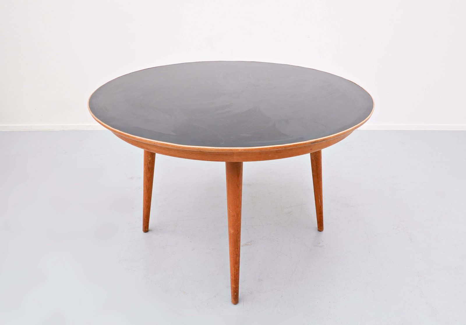 photo furniture Mid Century Modern Coffee Table Model "Dreirundtisch" By Max Bill, Swiss 1949