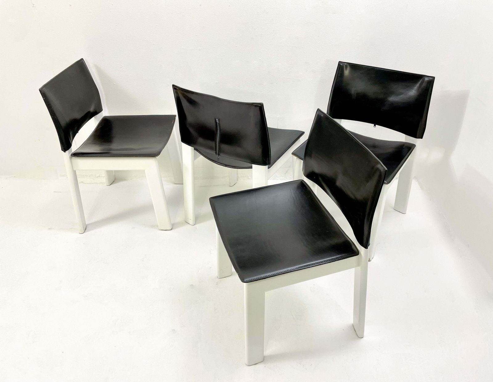 Mid Century Modern Set Of 4 Chairs, White Wood And Black Leather, Italy, 1970s photo Furniture