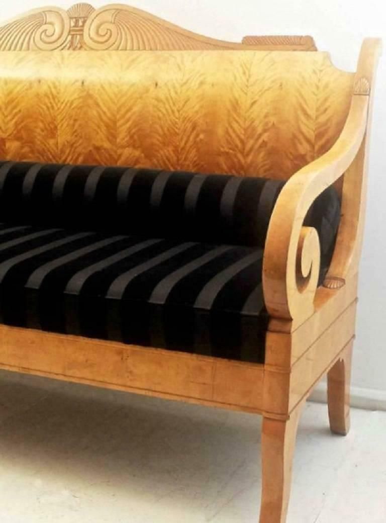 Early 19th Century Russian Biedermeier Sofa In Birchwood, New Upholstery photo furniture