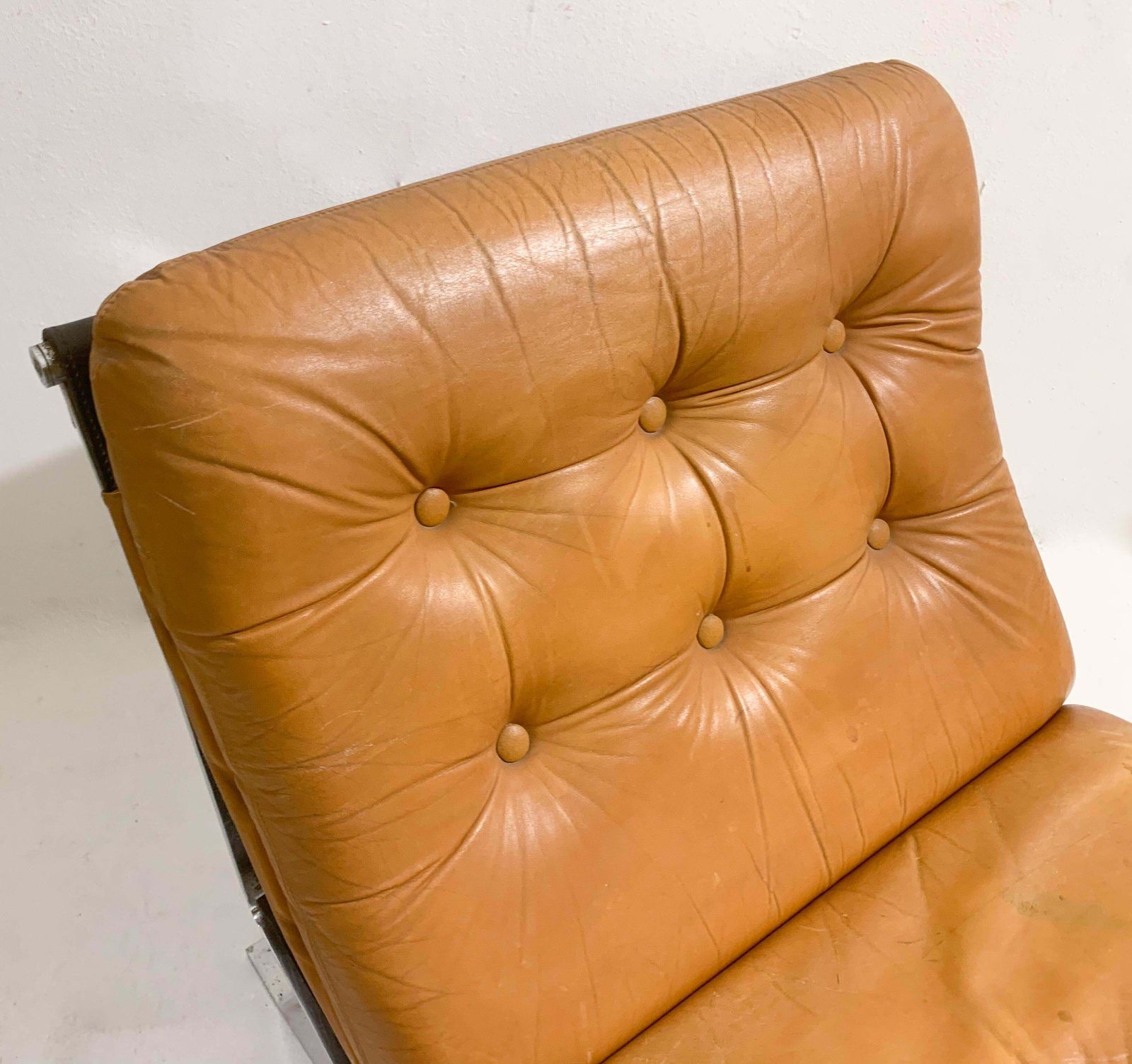 Mid Century Modern Pair Of Italian Armchairs, Original Leather, Mim, 1960s photo Furniture
