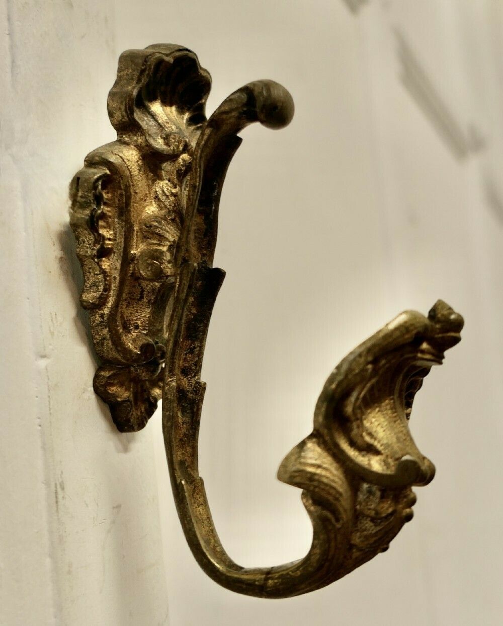 A Pair Of French Rococo Ormolu Curtain Curtain Tie Backs photo buy