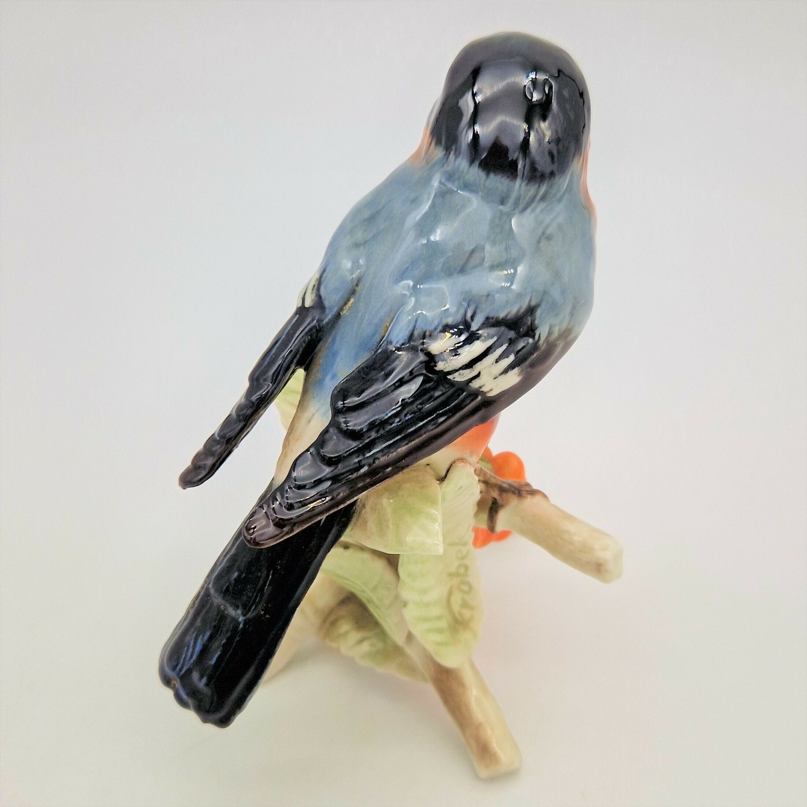 Porcelain Figure "Dompfaff" From Göbel Germany. 1970   1975 photo vinterior