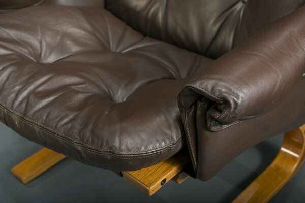 Brown Leather Armchairs By Elsa & Nordahl Solheim For Rybo Rykken & Co., 1970s, Set Of 2 photo vintage
